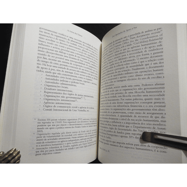 As Armas Das Vítimas/Direito Internacional Humanitário 2005 Francisco Da Silva Leão