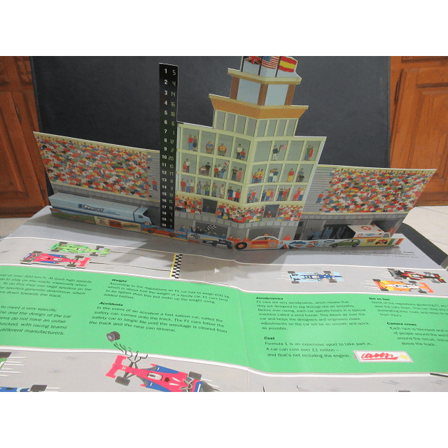 Cars A Pop-Up Book Of Automobiles 2009 Robert Crowther