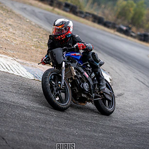Test Drive Pista Yamaha R15