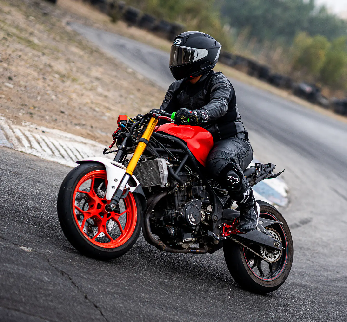 Test Drive Pista Yamaha R3 4