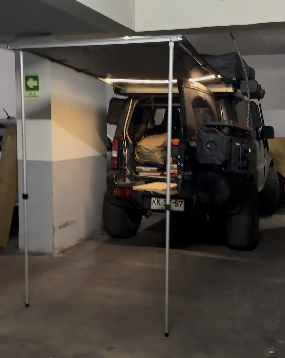Toldo para portalon  con Luz Led 1,25 x 2 mts 2