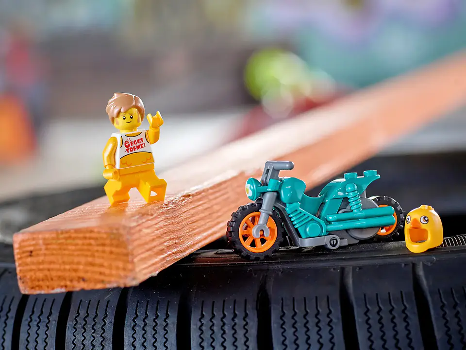 LEGO 60310 Moto Acrobática: Pollo 4