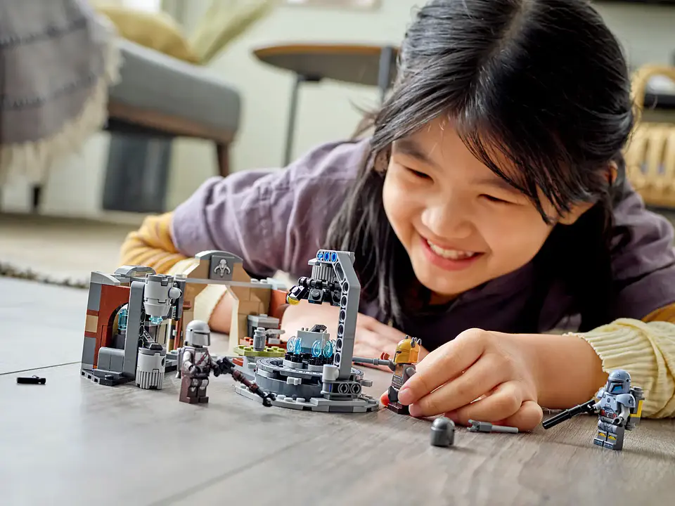 LEGO 75319: Forja Mandaloriana de la Armera 6