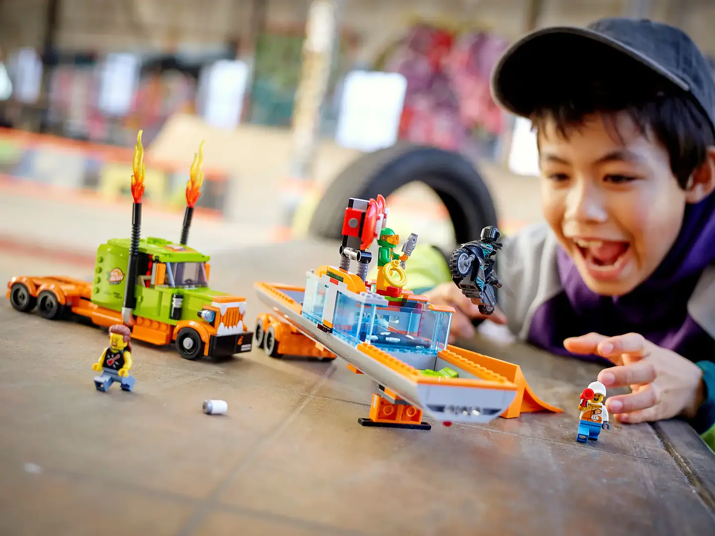 LEGO 60294 Espectáculo Acrobático: Camión 7
