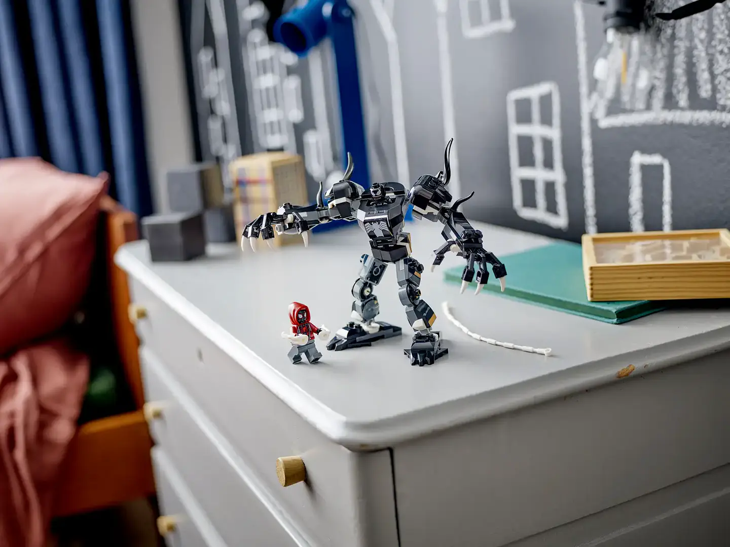 LEGO 76276: Armadura Robótica de Venom vs. Miles Morales 4