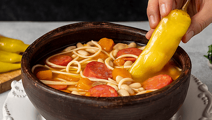 Porotos con Ají Oro