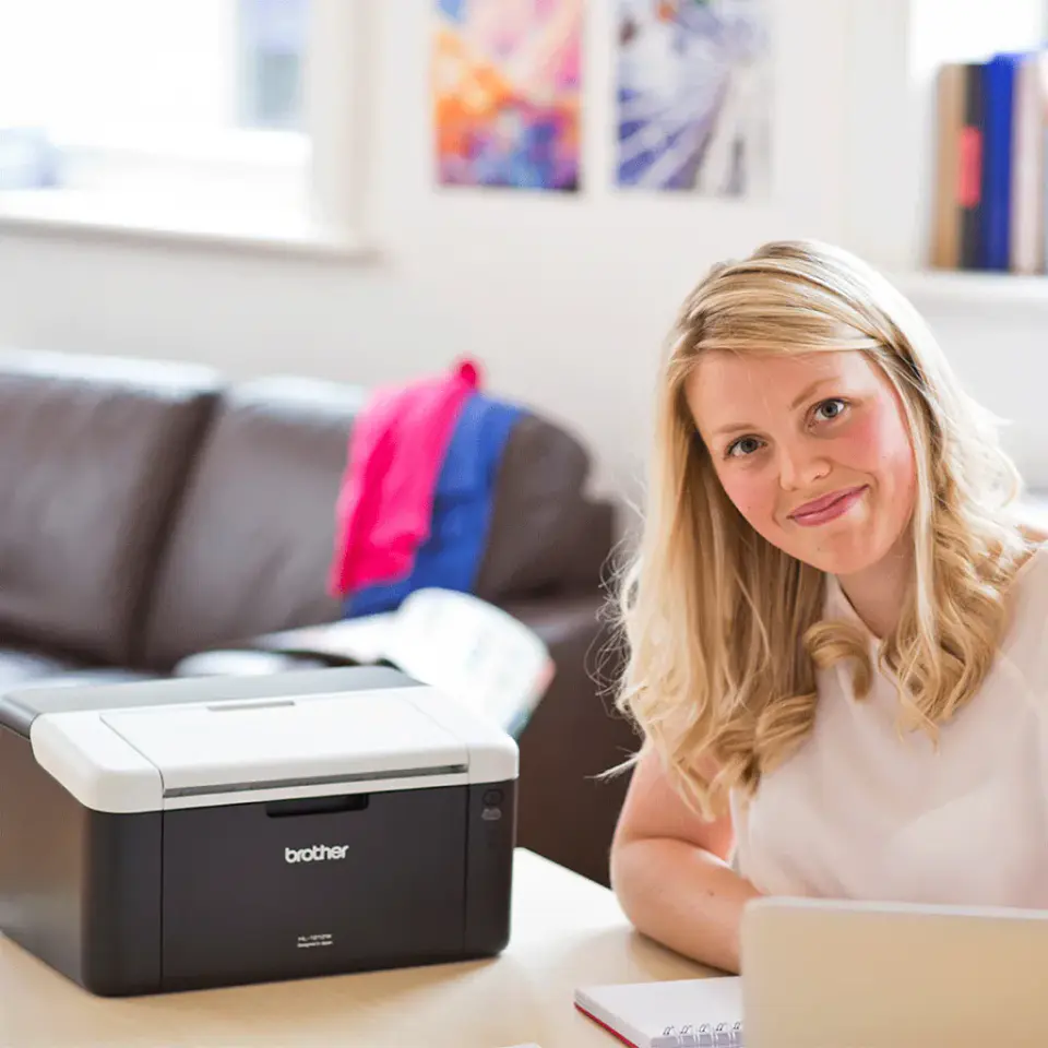 Impresora Brother HL-1212W Láser Monocromática 21ppm 2400x600p WiFi USB2.0 4