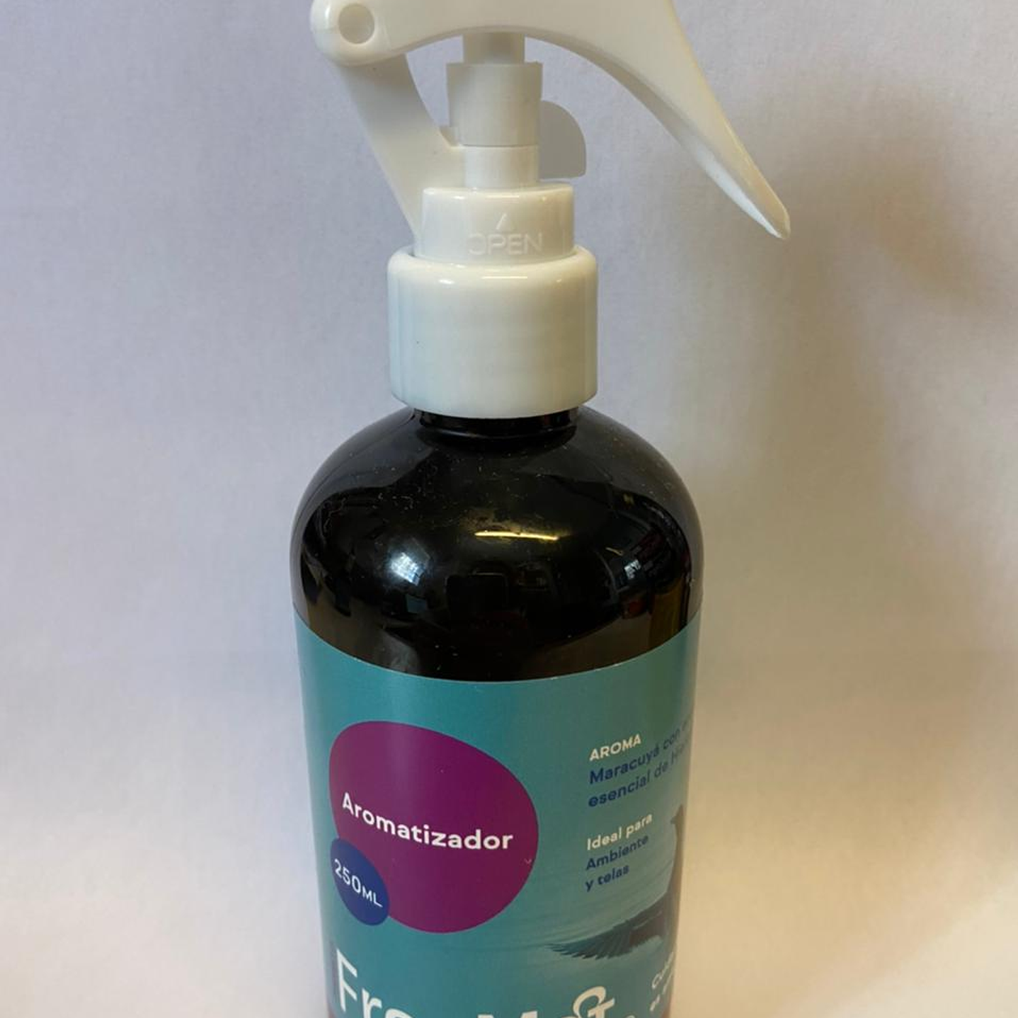 Aromatizador Maracuya y Hierbas 250ml Freemet 1