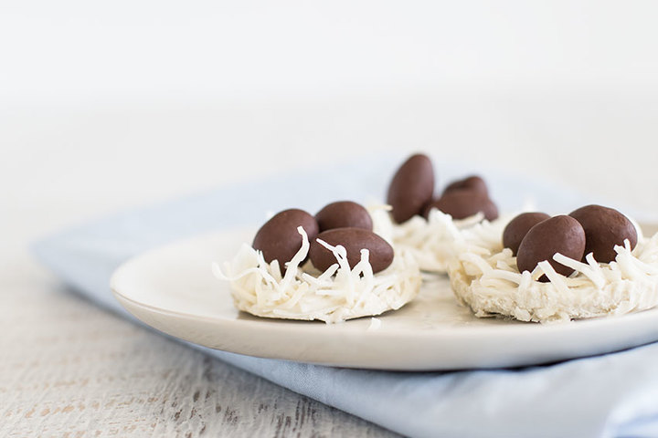 Receta: Nido de coco y huevitos de chocolate