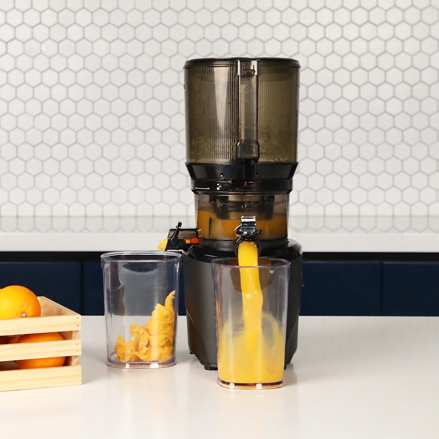 Kuvings - Extractor de jugo AUTO10 negro  2