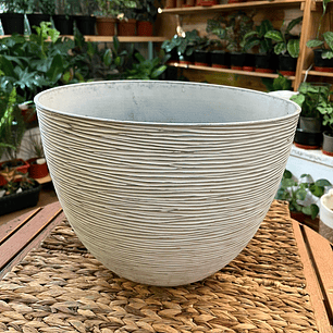 Plantas RV - Macetero Plástico Grafiat tamaño M / Retiro solo en tienda 