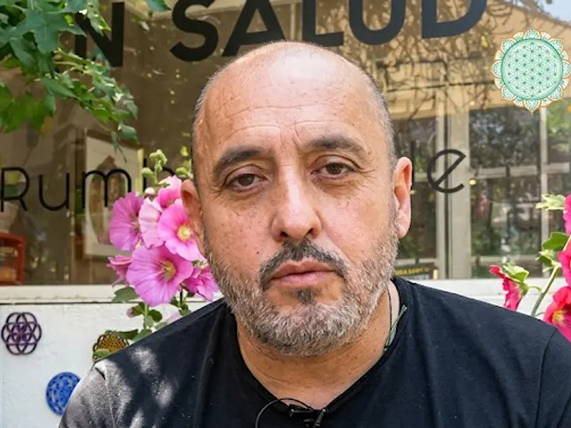Carlos logró vencer un agresivo cáncer sumando medicina integrativa y un profundo cambio de hábitos