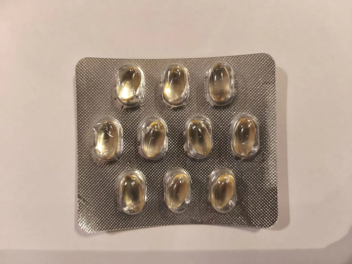 Madre Tierra - Perlas aceite de orégano Oro  30u  5