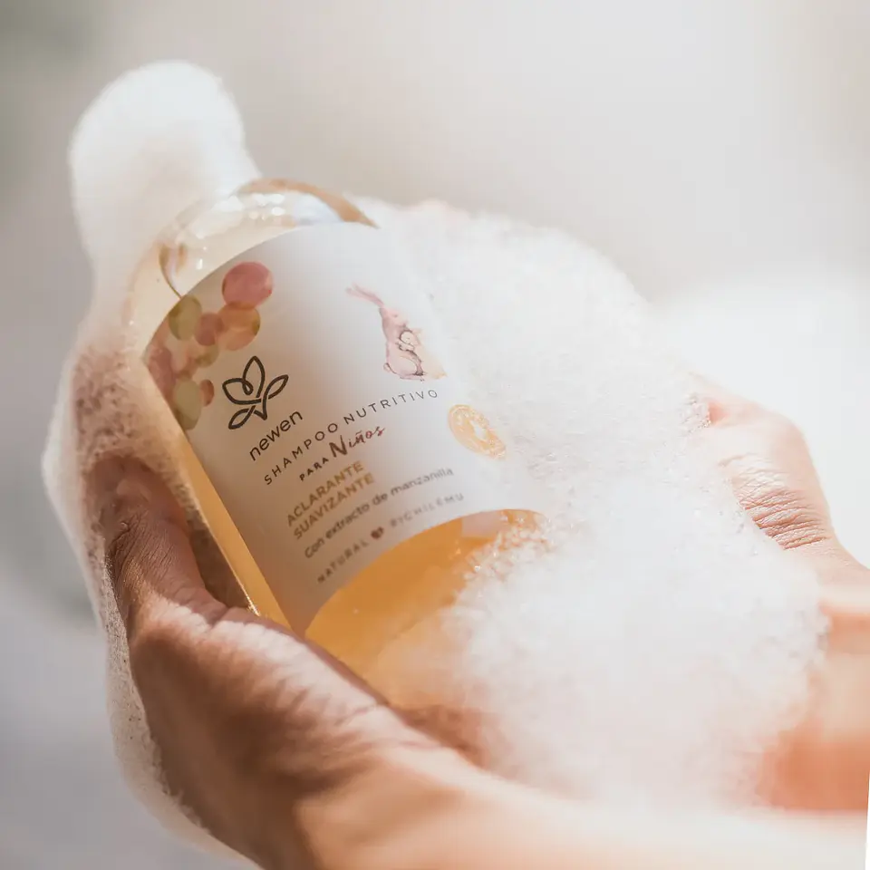 Newen - Shampoo nutritivo para niños 250ml  2