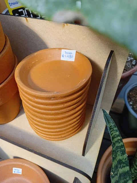 PLANTAS RV - PLATO ARCILLA TERRACOTA 7cm 