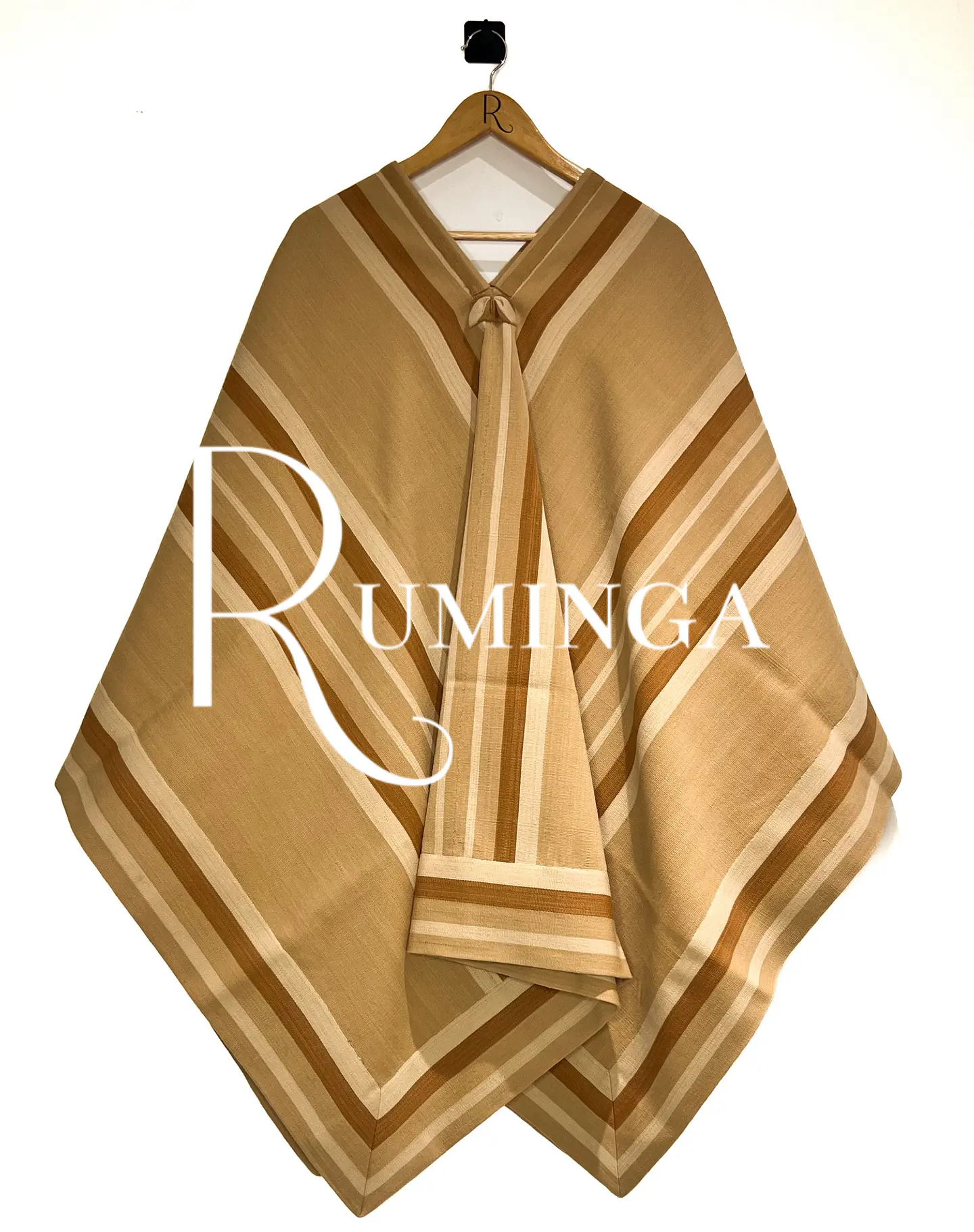 Poncho fino oveja con huincha 1