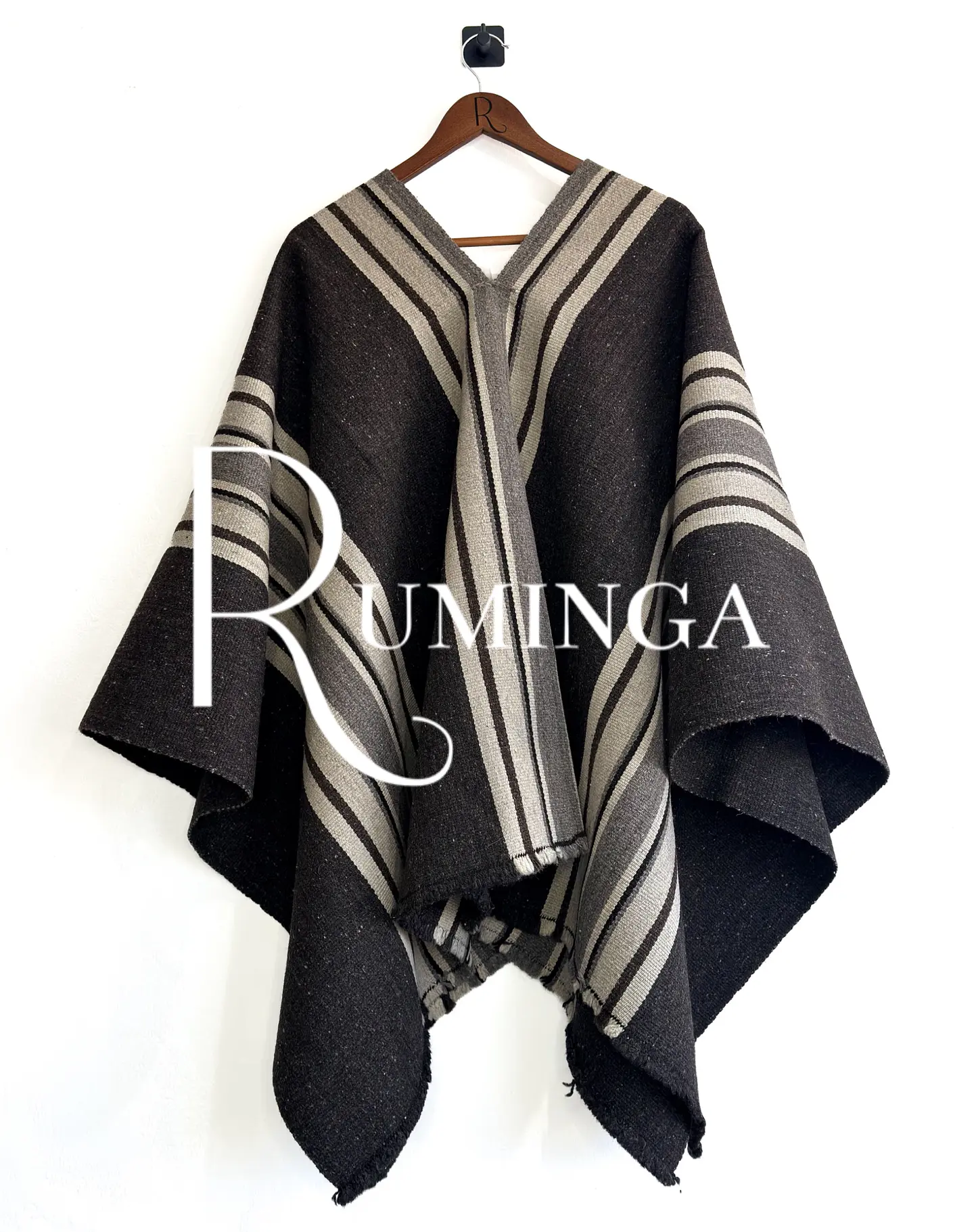 Poncho extra fino flecos 1