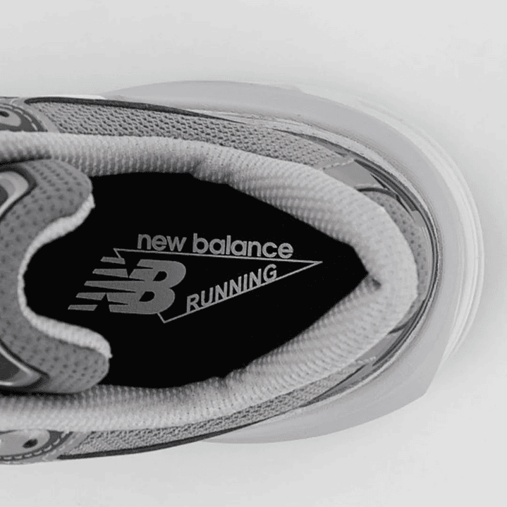 NEW BALANCE 990 V6 MADE IN USA - MUJER 3