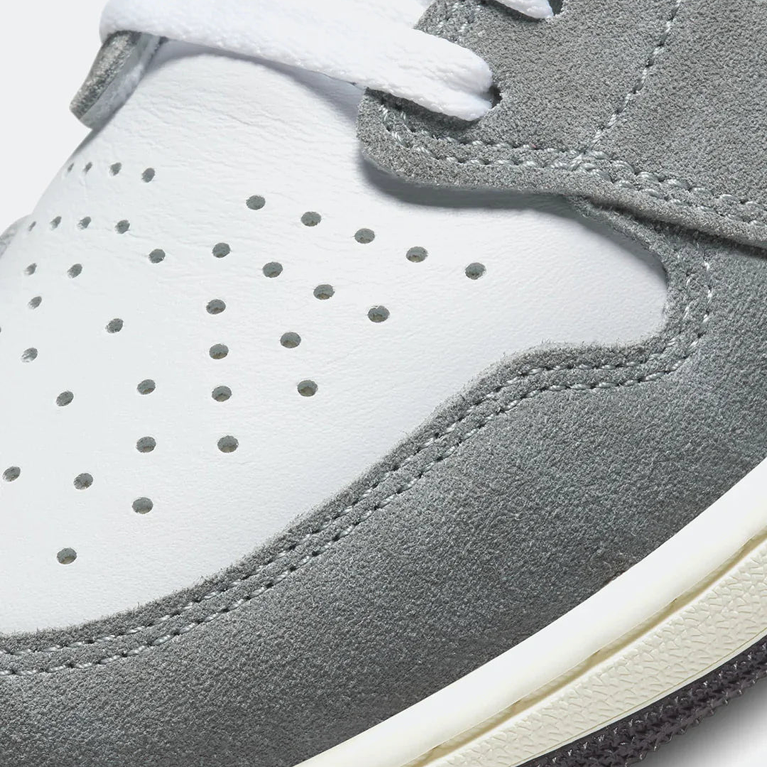 AIR JORDAN 1 RETRO HIGH OG WASHED BLACK 3