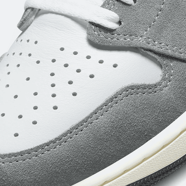 AIR JORDAN 1 RETRO HIGH OG WASHED BLACK 3