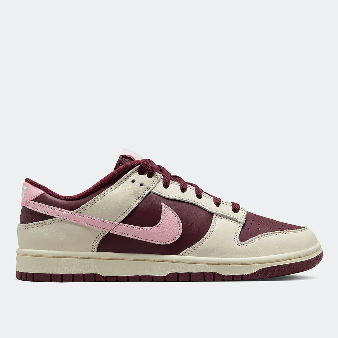 NIKE DUNK LOW RETRO PRM VALENTINE'S DAY 1