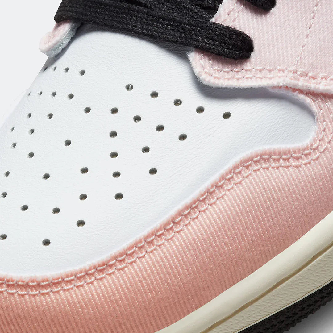 AIR JORDAN 1 RETRO HIGH OG SKYLINE 5