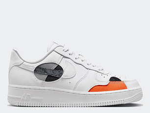 NIKE AIR FORCE 1 LOW CUT OUT- MUJER