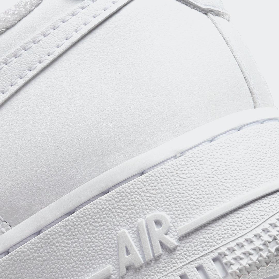 NIKE AIR FORCE 1 LOW CUT OUT- MUJER 5