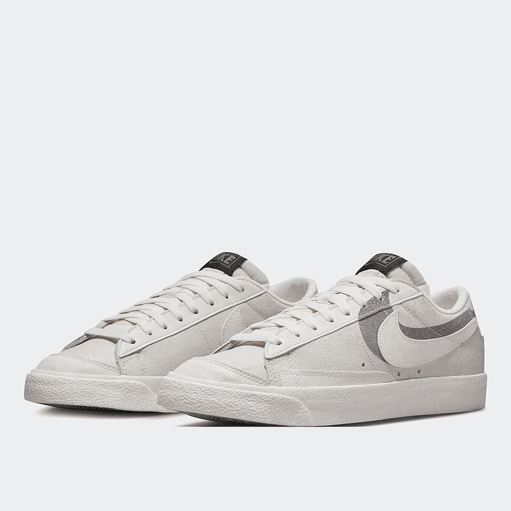 NIKE BLAZER LOW '77 HALLOWEEN 2