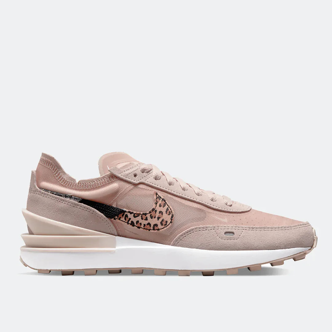 NIKE WAFFLE ONE SE - MUJER 4