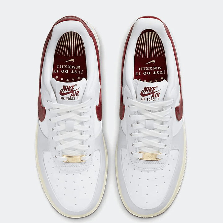 NIKE AIR FORCE 1 '07 SE SWOOSH POCKET - MUJER 4