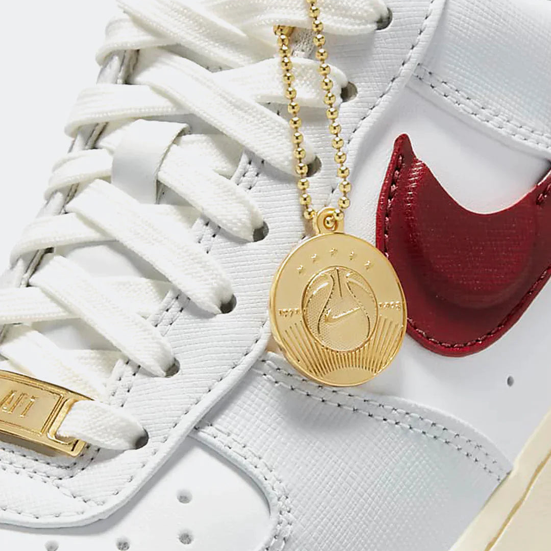 NIKE AIR FORCE 1 '07 SE SWOOSH POCKET - MUJER 8