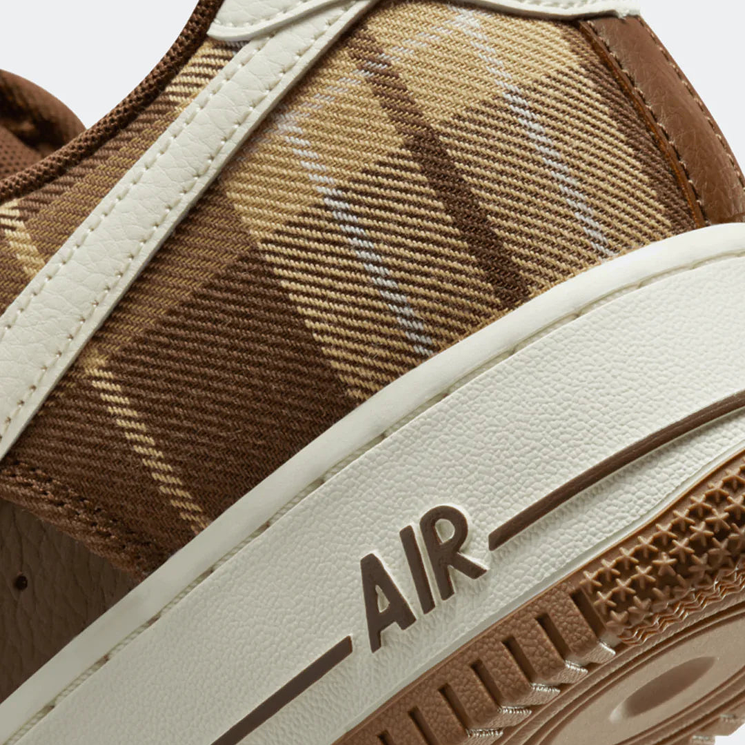 NIKE AIR FORCE 1 '07 LX CACAO PLAID 3