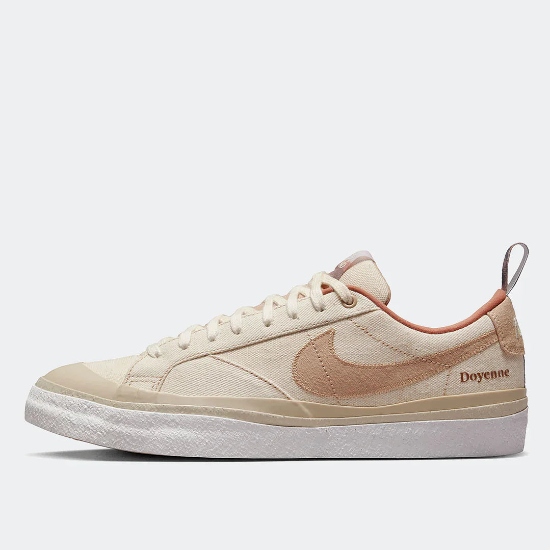 NIKE SB BLAZER LOW 8