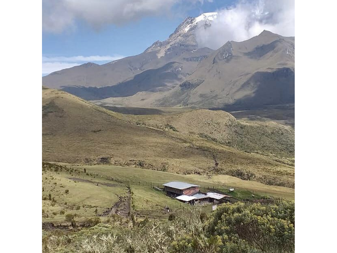 Expedition To Nevado Del Tolima 3 days, 2 nights (Snow Edge)