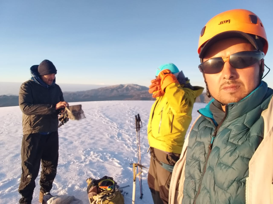 Expedición Al Nevado Del Tolima 3 días, 2 noches (Borde de Nieve)