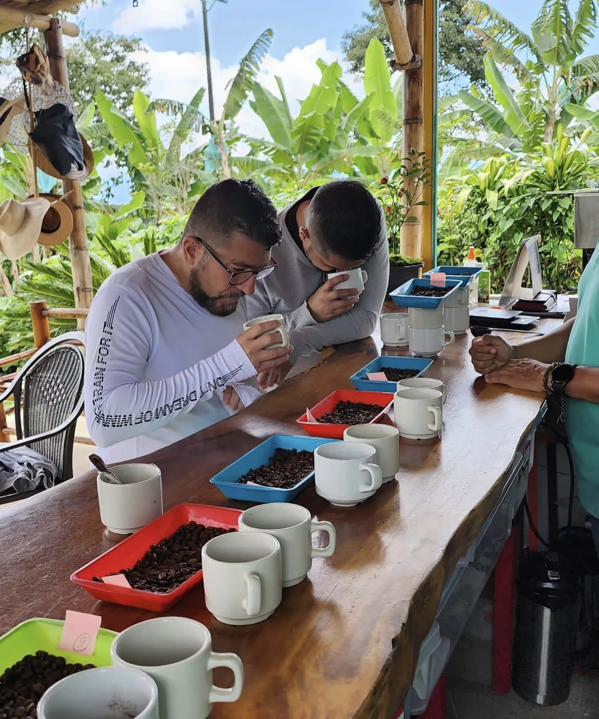 Coffee Tour Experiencial y Sensorial Cafetero RECUA | Rural Adventure