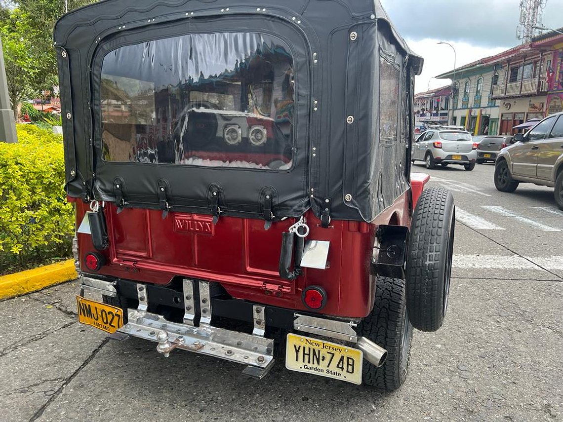 City Tour Filandia A Bordo De Un Jeep Willys Clásico