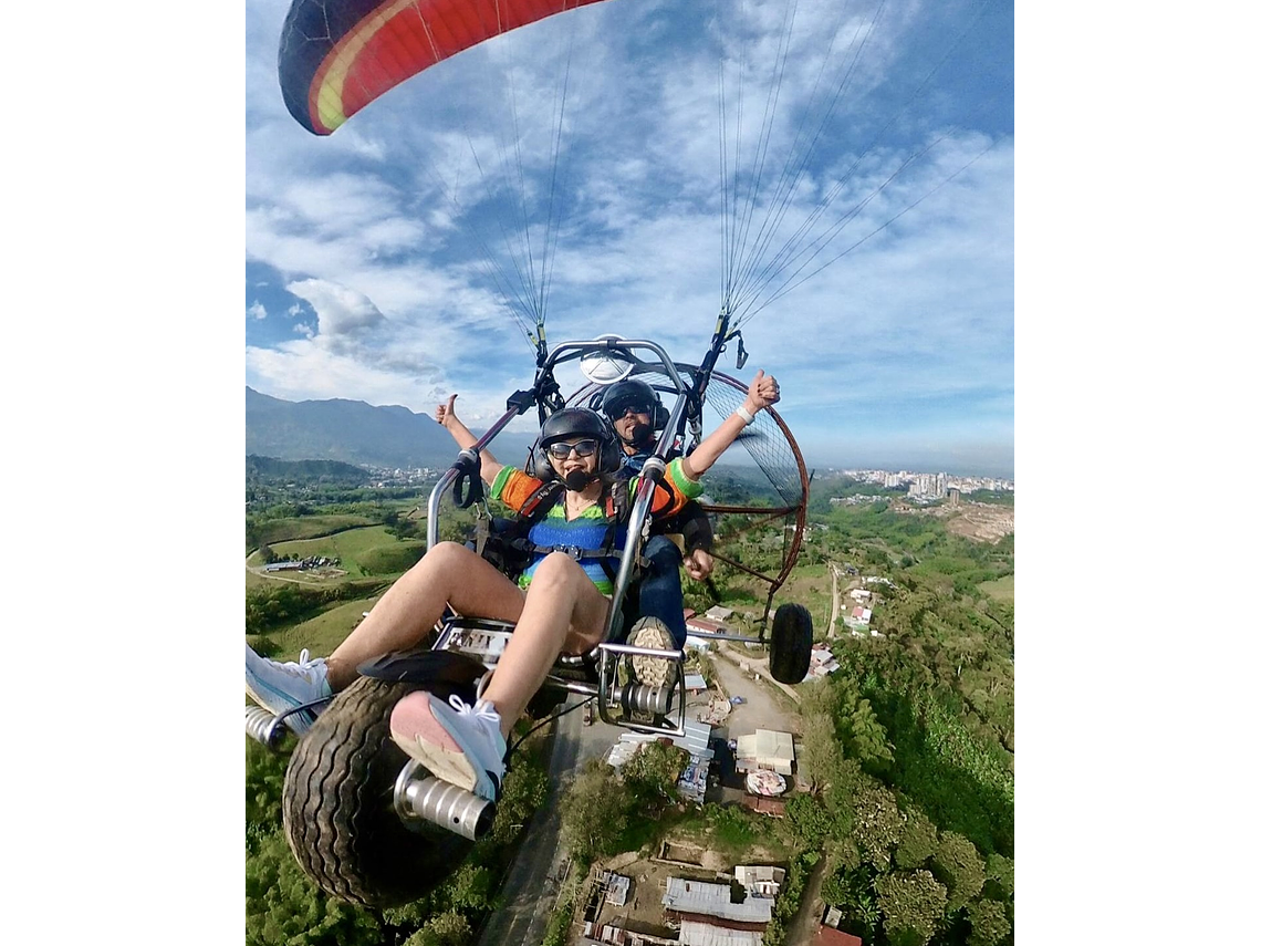 Paratrike En Buenavista y Calarcá (Parapente Con Motor)