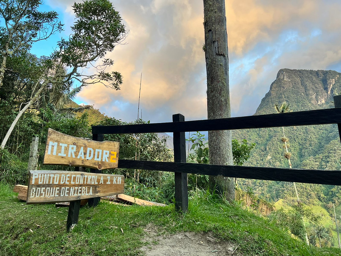 ✨ FULL DAY – “Cocora, Café y Pueblos Mágicos”