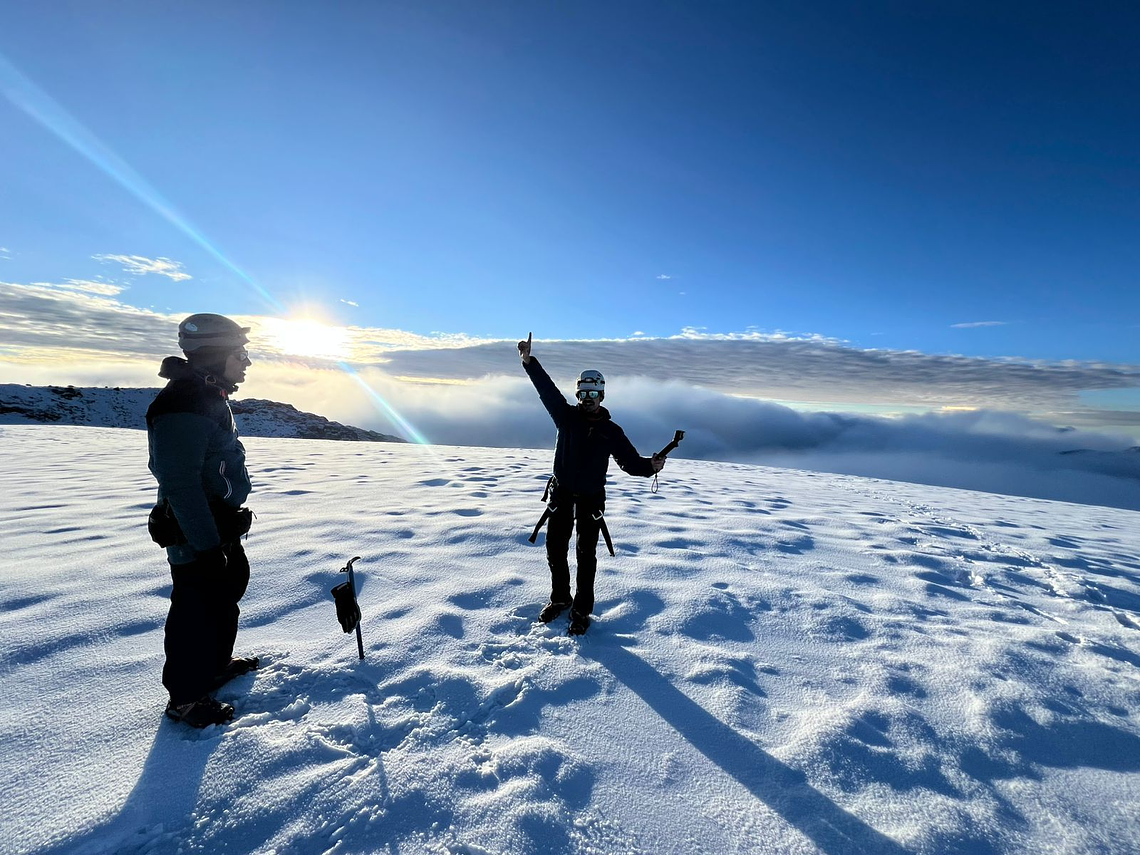 Santa Isabel Summit – Glacier Expedition
