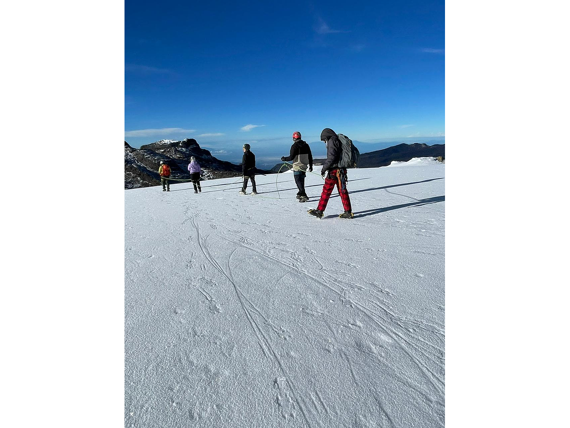 Santa Isabel Summit – Glacier Expedition