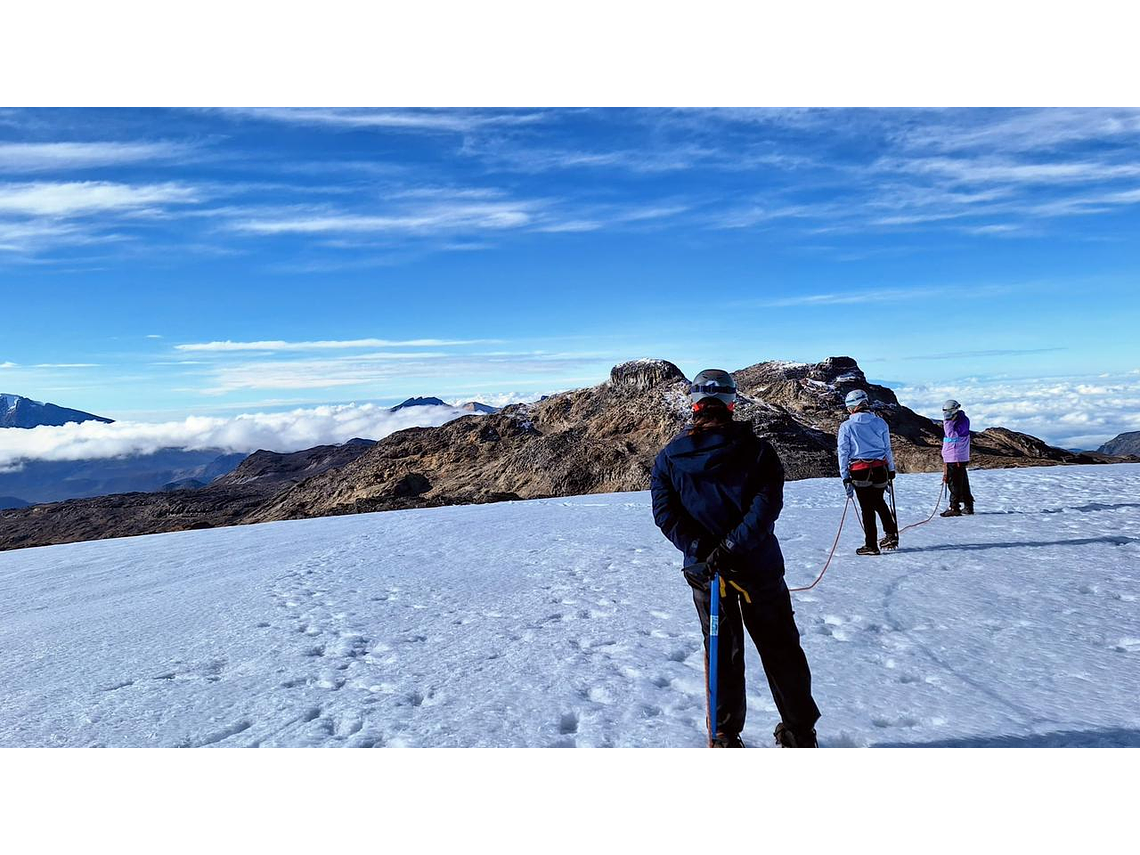 Santa Isabel Summit – Glacier Expedition