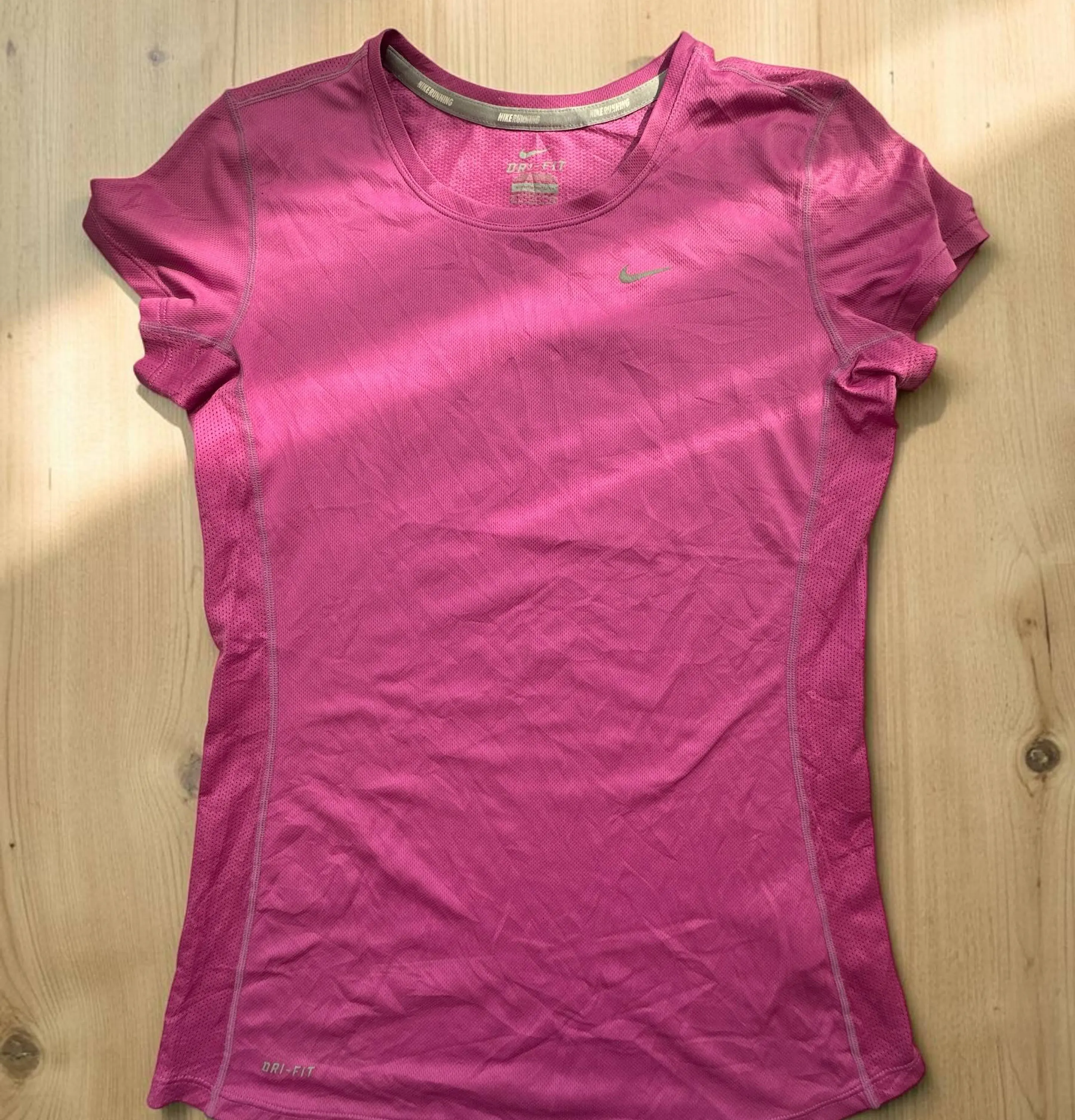 Nike Running Dri-Fit | Polera Técnica Mujer | Talla S 1