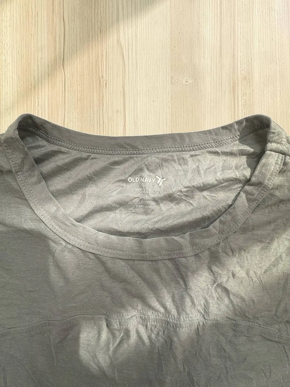 Old Navy Active Cloud 94 Soft | Polera Manga Larga Mujer | Talla S 2