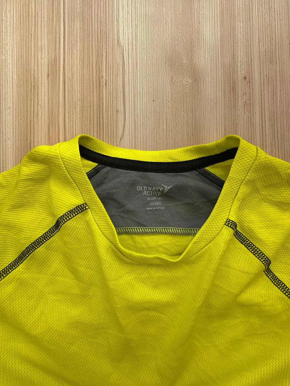 Old Navy Active Go-Dry | Polera Técnica Niño | Talla 14-16 2