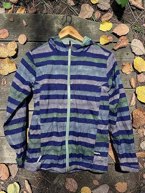 Columbia | Cortaviento Estampado Niño con Capucha | Talla M (10/12)