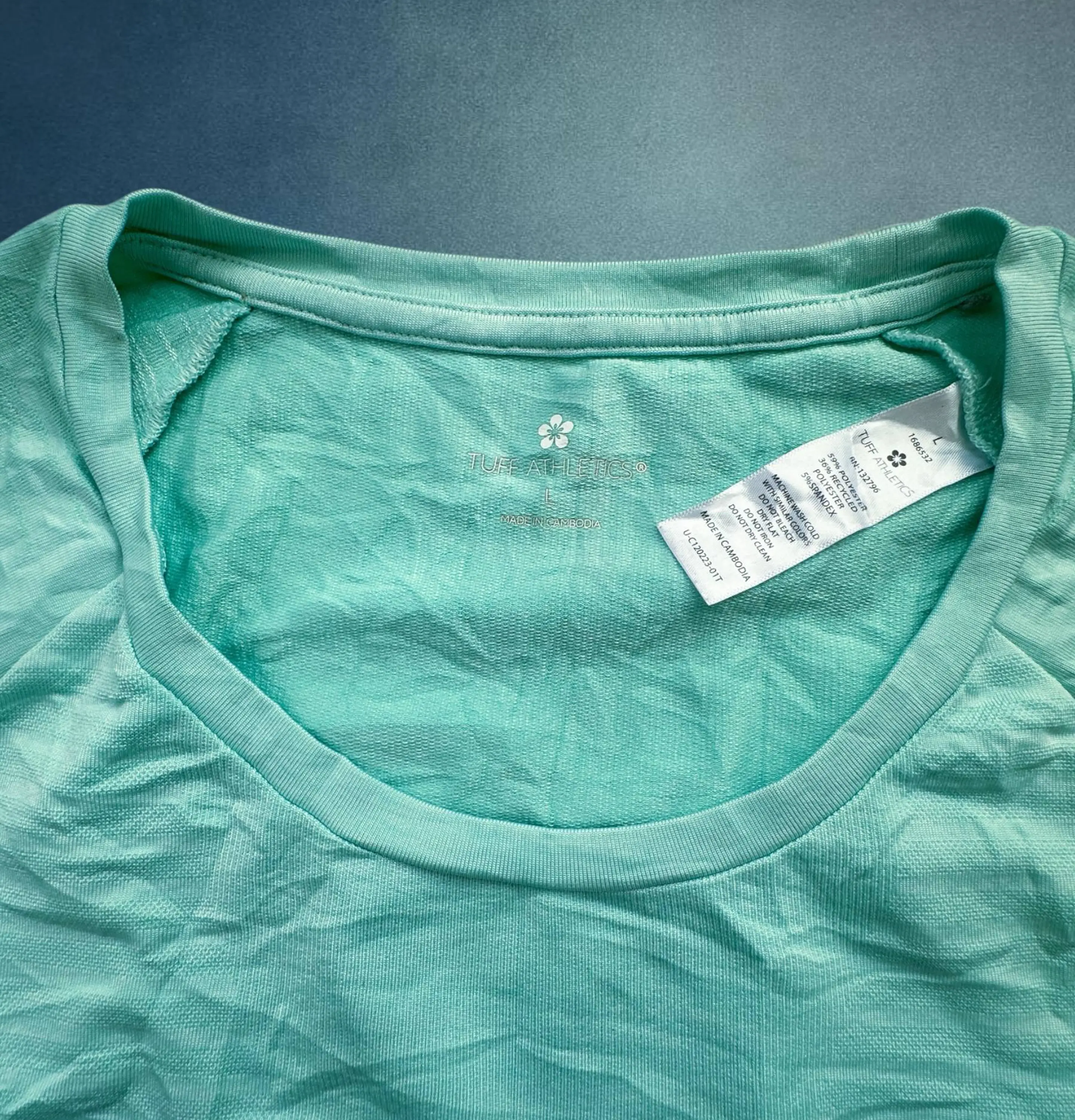 Tuff Athletics | Polera Deportiva Mujer | Talla L 2