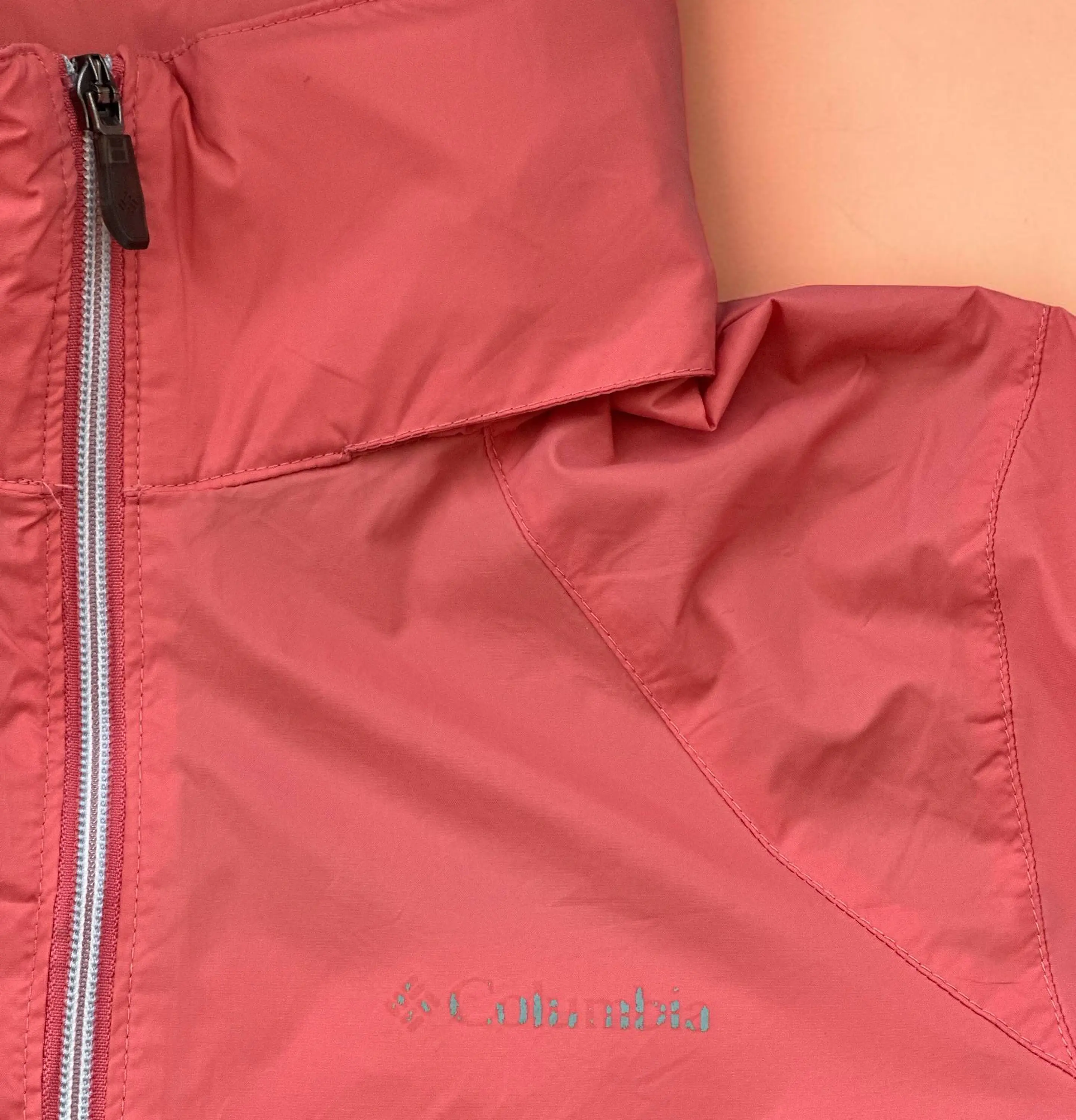 Columbia | Cortavientos con Capucha Guardable | Talla M 3