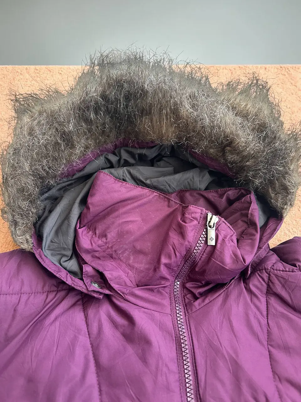 Columbia | Parka Acolchada con Peluche en Capucha | Mujer | Talla M 5